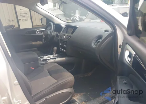 2017 Nissan Pathfinder S z USA, uszkodzony, nr VIN 5N1DR2MM5HC689832